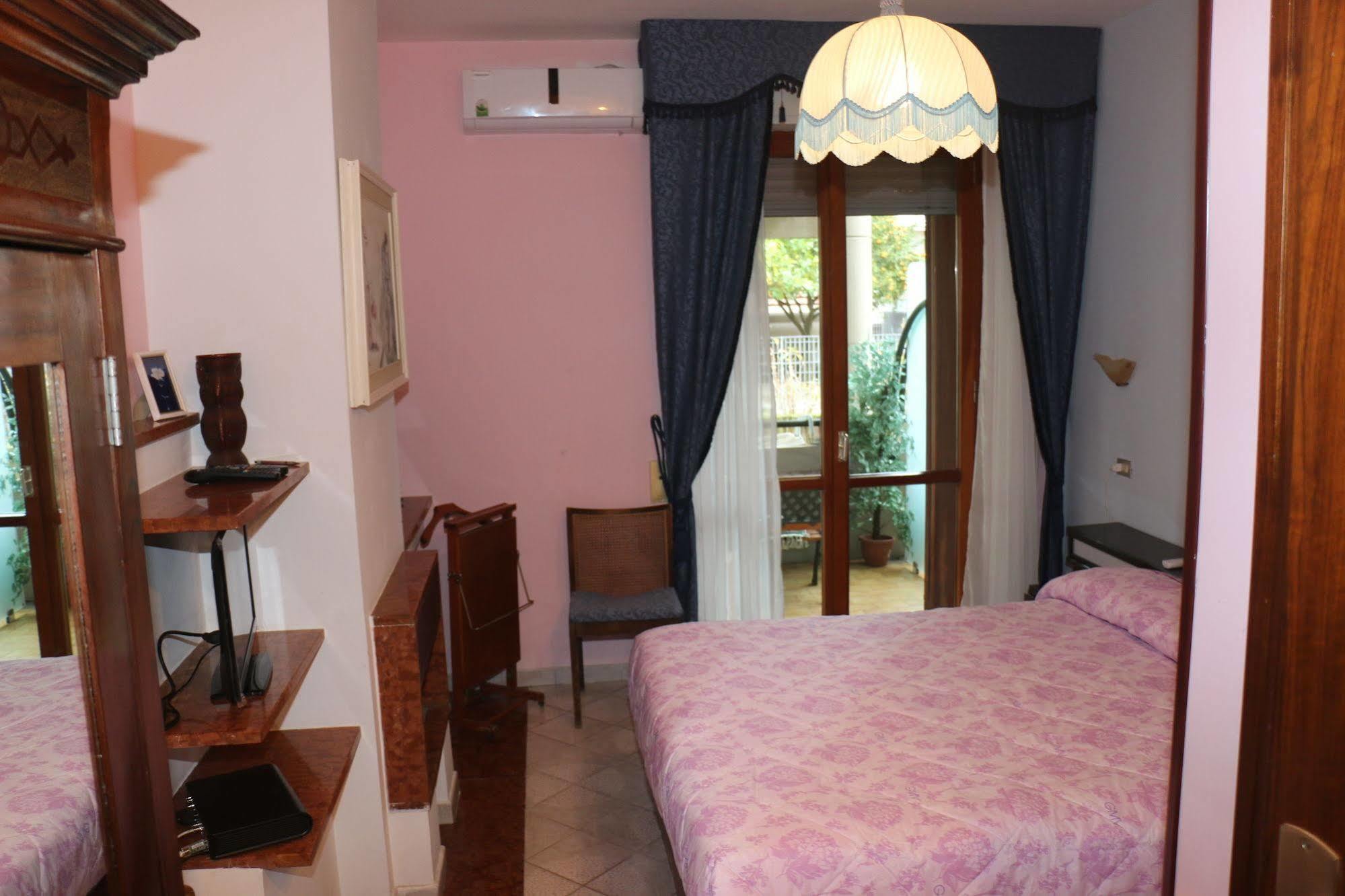 Bed and Breakfast Il Platano Пьяно-ди-Сорренто Экстерьер фото